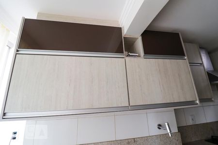 Apartamento para alugar com 78m², 3 quartos e 1 vagaÁrea de serviço