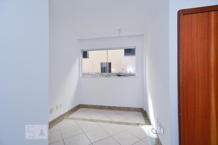 Sala de apartamento para alugar com 2 quartos, 78m² em Castelo, Belo Horizonte