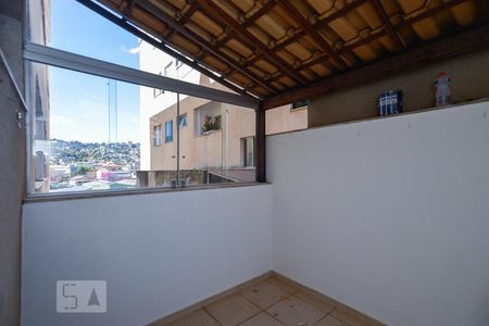 Apartamento para alugar com 78m², 2 quartos e 1 vagaÁrea de Serviço