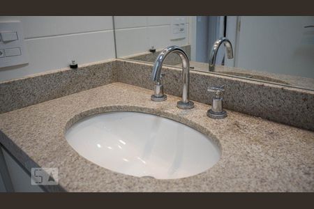 Apartamento para alugar com 72m², 3 quartos e 1 vagaBanheiro - Torneira