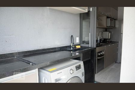 Apartamento para alugar com 72m², 3 quartos e 1 vagavaranda