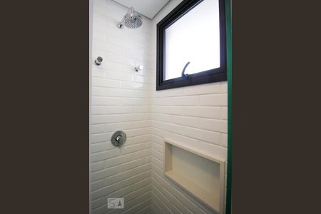 Banheiro  de kitnet/studio para alugar com 1 quarto, 25m² em Moema, São Paulo