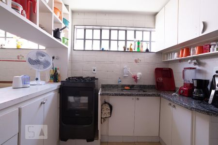 Casa à venda com 96m², 3 quartos e 2 vagas Casa à venda com 96m², 3 quartos e 2 vagasCozinha