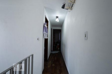 Casa à venda com 96m², 3 quartos e 2 vagas Casa à venda com 96m², 3 quartos e 2 vagasCorredor