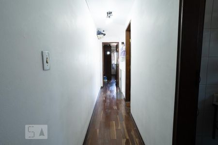 Casa à venda com 96m², 3 quartos e 2 vagas Casa à venda com 96m², 3 quartos e 2 vagasCorredor