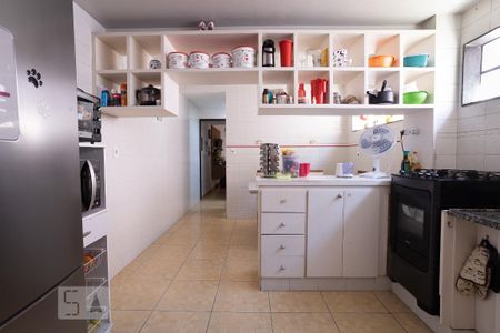 Casa à venda com 96m², 3 quartos e 2 vagas Casa à venda com 96m², 3 quartos e 2 vagasCozinha