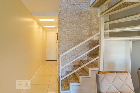 Apartamento à venda com 179m², 4 quartos e 1 vagaEscada