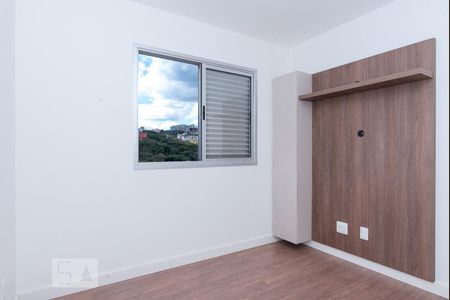 Quarto de apartamento para alugar com 3 quartos, 72m² em Estrela Dalva, Belo Horizonte