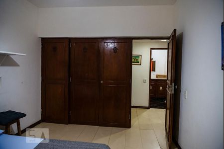 Apartamento à venda com 160m², 3 quartos e sem vagaQuarto 1