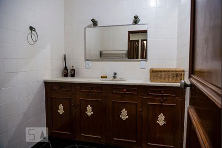 Apartamento à venda com 160m², 3 quartos e sem vagaBanheiro Social