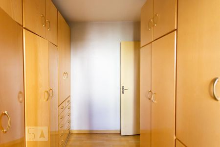 Quarto de apartamento à venda com 3 quartos, 60m² em Piratininga, Osasco