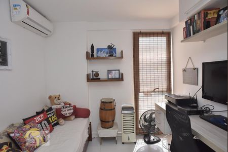 Apartamento à venda com 170m², 3 quartos e 2 vagasSuíte 2