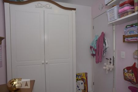 Apartamento à venda com 170m², 3 quartos e 2 vagasQuarto