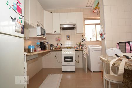 Apartamento à venda com 98m², 3 quartos e 1 vagaCozinha e Área de Serviço