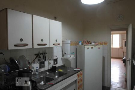 Casa à venda com 504m², 4 quartos e 2 vagas Casa à venda com 504m², 4 quartos e 2 vagasCozinha