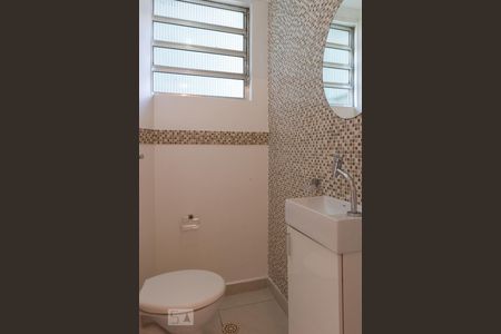 Lavabo de apartamento para alugar com 2 quartos, 100m² em Perdizes, São Paulo