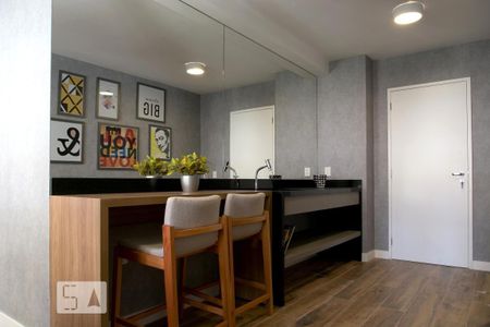 Apartamento para alugar com 29m², 1 quarto e sem vaga Apartamento para alugar com 29m², 1 quarto e sem vagaÁrea comum - Salão de festas