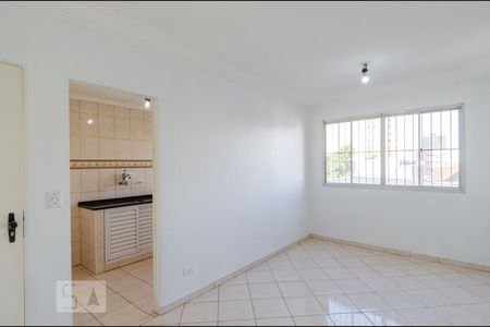 Apartamento para alugar com 82m², 2 quartos e 1 vagaSala