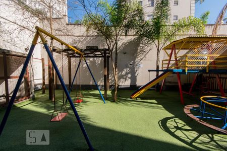 Apartamento para alugar com 45m², 2 quartos e 1 vaga Apartamento para alugar com 45m², 2 quartos e 1 vagaÁrea Comum - Playground