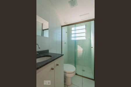 Apartamento para alugar com 45m², 2 quartos e 1 vaga Apartamento para alugar com 45m², 2 quartos e 1 vagaBanheiro