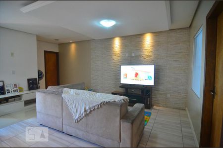 Sala de apartamento à venda com 2 quartos, 400m² em Mato Grande, Canoas