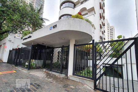 Apartamento à venda com 260m², 4 quartos e 2 vagasFachada