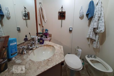 Apartamento à venda com 260m², 4 quartos e 2 vagasBanheiro do Quarto 1