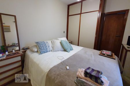 Apartamento à venda com 260m², 4 quartos e 2 vagasQuarto 3 - Suíte