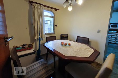 Apartamento à venda com 260m², 4 quartos e 2 vagasCopa