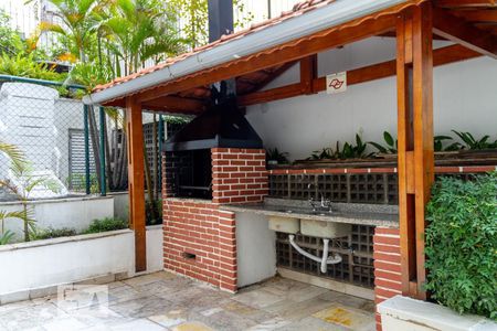 Apartamento à venda com 260m², 4 quartos e 2 vagasÁrea comum - Churrasqueira