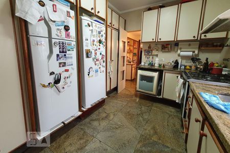 Apartamento à venda com 260m², 4 quartos e 2 vagasCozinha
