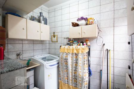 Casa à venda com 303m², 7 quartos e 4 vagas Casa à venda com 303m², 7 quartos e 4 vagasÁrea de Serviço (Casa Principal)