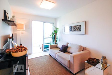 Sala de apartamento à venda com 2 quartos, 68m² em Recreio dos Bandeirantes, Rio de Janeiro