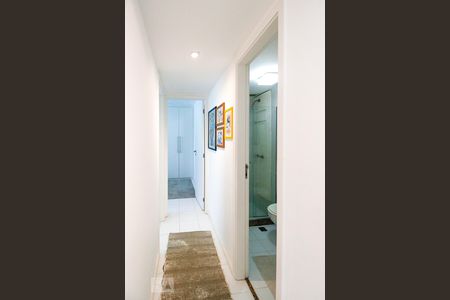 Corredor de apartamento à venda com 2 quartos, 68m² em Recreio dos Bandeirantes, Rio de Janeiro