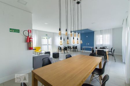 Apartamento para alugar com 43m², 2 quartos e sem vaga Apartamento para alugar com 43m², 2 quartos e sem vagaÁrea comum - Salão de festas