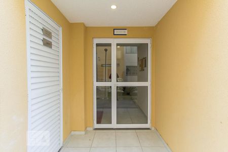 Apartamento para alugar com 43m², 2 quartos e sem vaga Apartamento para alugar com 43m², 2 quartos e sem vagaEntrada do Bloco
