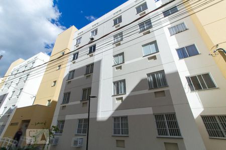 Apartamento para alugar com 43m², 2 quartos e sem vaga Apartamento para alugar com 43m², 2 quartos e sem vagaFachada do Bloco