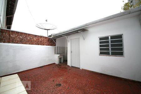 Casa à venda com 130m², 2 quartos e 1 vagaQuintal