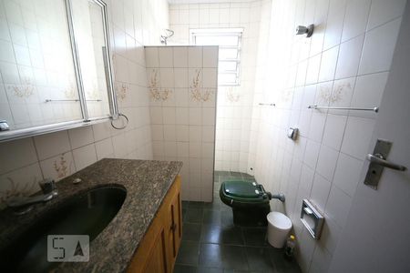 Casa à venda com 130m², 2 quartos e 1 vagaBanheiro