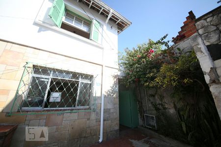 Casa à venda com 130m², 2 quartos e 1 vagaFachada - Entrada