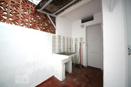 Casa à venda com 130m², 2 quartos e 1 vagaÁrea de Serviço