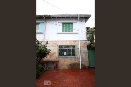 Casa à venda com 130m², 2 quartos e 1 vagaFachada