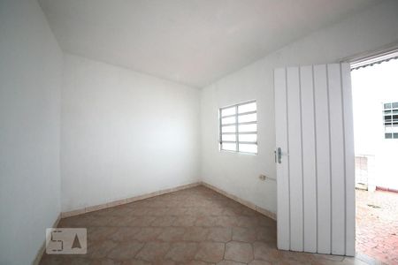Casa à venda com 130m², 2 quartos e 1 vagaQuarto de Serviço