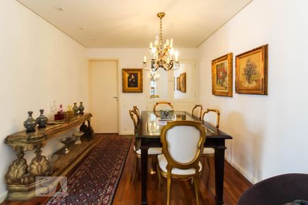 Sala de apartamento para alugar com 2 quartos, 120m² em Moema, São Paulo