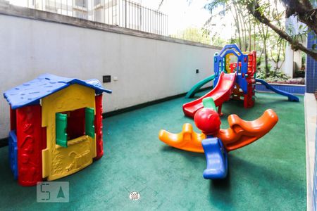 Apartamento para alugar com 120m², 2 quartos e 2 vagasÁrea Comum - Playground