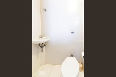 Apartamento para alugar com 120m², 2 quartos e 2 vagasBanheiro de Serviço