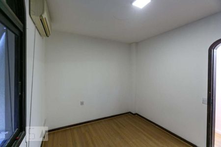 Apartamento à venda com 554m², 6 quartos e 5 vagasQuarto 4