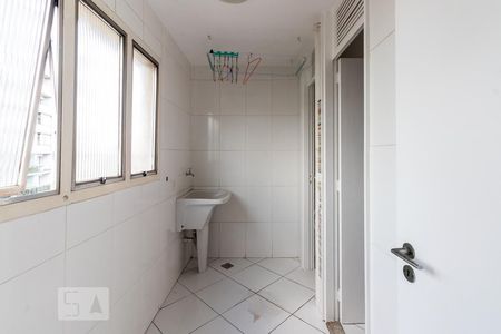 Apartamento para alugar com 110m², 3 quartos e 1 vagaÁrea de Serviço