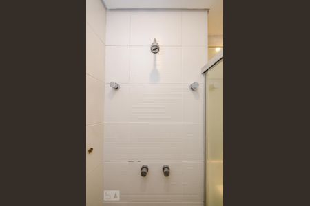 Apartamento para alugar com 62m², 1 quarto e 2 vagas Apartamento para alugar com 62m², 1 quarto e 2 vagasBanheiro da Suíte
