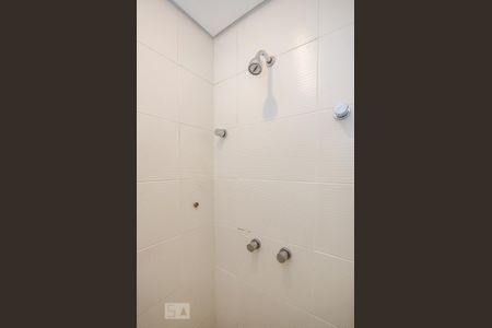 Apartamento para alugar com 62m², 1 quarto e 2 vagas Apartamento para alugar com 62m², 1 quarto e 2 vagasBanheiro da Suíte